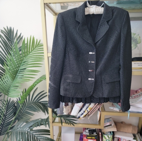 Anne Klein Pleated 2 Piece Skirt Suit - Women's Size 4 - Picture 3 of 8